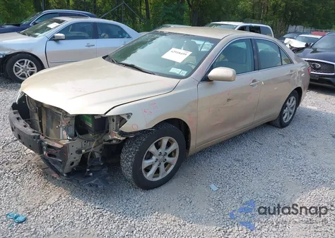 2011 Toyota Camry Le z USA, uszkodzony, nr VIN 4T1BF3EK0BU229272